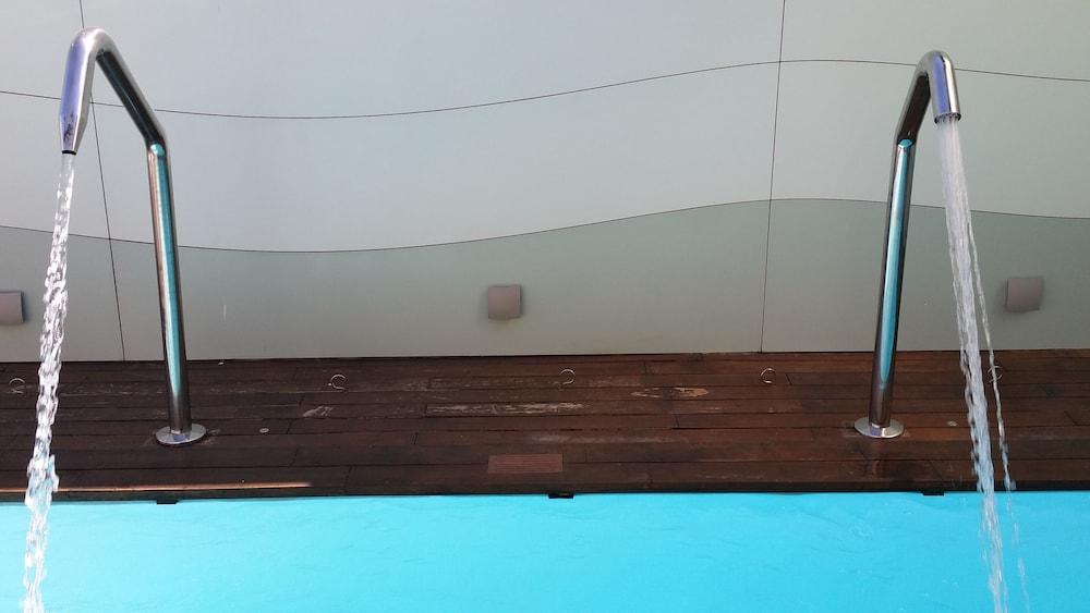 Ako Suite Hotel Barcelona Exteriör bild